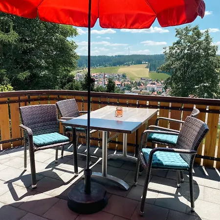 Haus Bergpause Schwarzwald - Panoramaaussicht In Sonniger Lage, Direkt Am Waldrand * Schonach im Schwarzwald